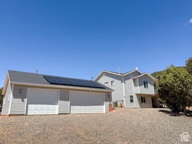 425 E MULE DEER RD