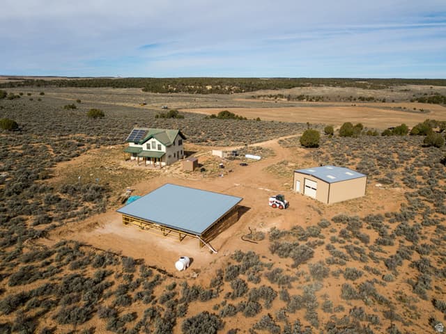 4 COUNTY ROAD 320