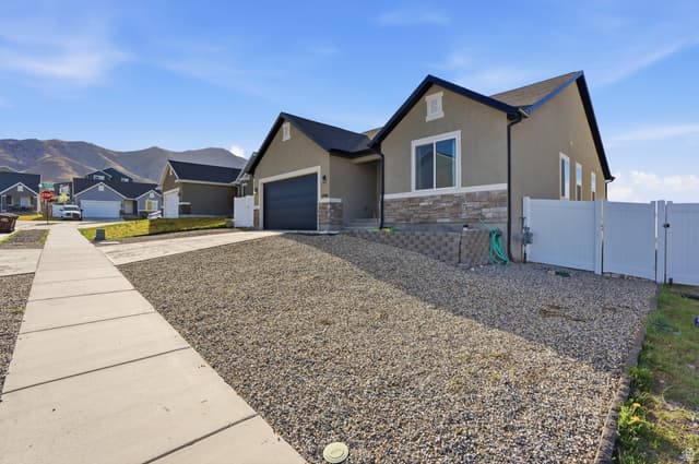2794 E CRIMSON CT #118 photo 2