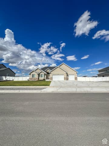 796 W CHERRY ORCHARD LN