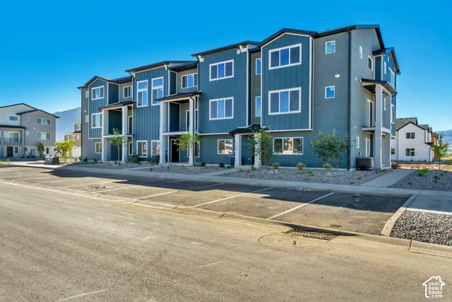 1158 W 1580 N #139 photo 4