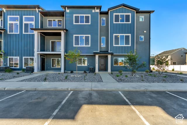 1158 W 1580 N #139 photo 3