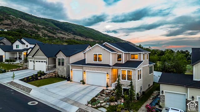 1390 E ORCHARD RIDGE LN