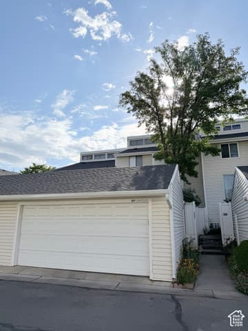 227 S WEST LN photo 3