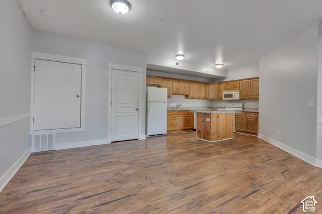 389 S STATE ST #16 photo 3