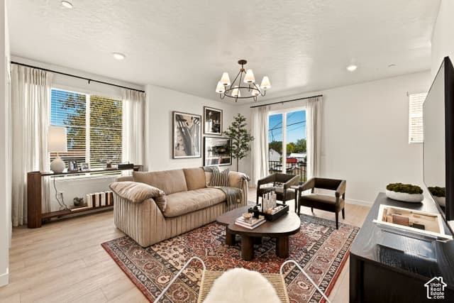 2328 W MAGNOLIA LN #101 photo 2