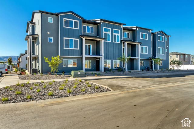 1152 W 1580 N #138 photo 3