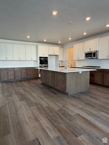2886 N KINGBIRD DR #717 photo 2