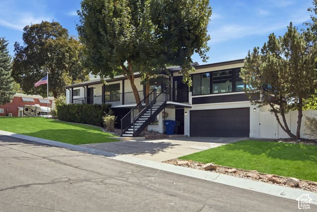 2936 E LA JOYA DR photo 2