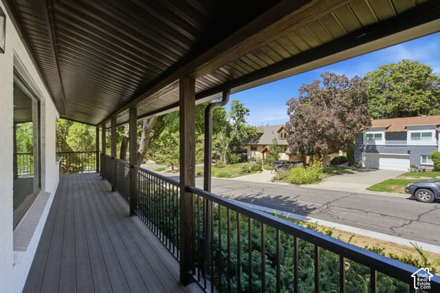 2936 E LA JOYA DR photo 4