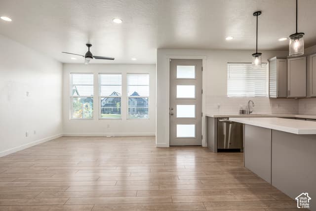 405 W 3175 N photo 3