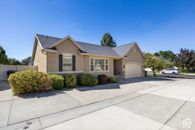1689 W CADBURY LN photo 2