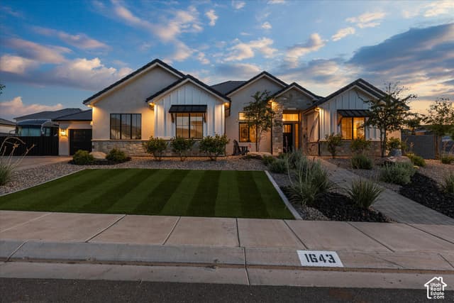 1643 W BELAYER DR photo 3