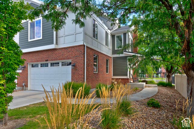 609 E MILL FARM CT #115 photo 2