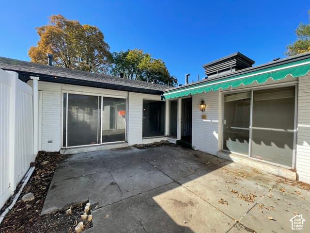 671 E 4149 S photo 4