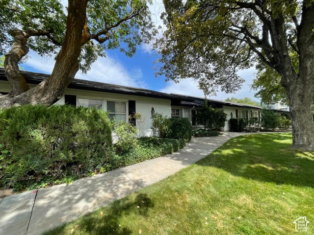 671 E 4149 S photo 2