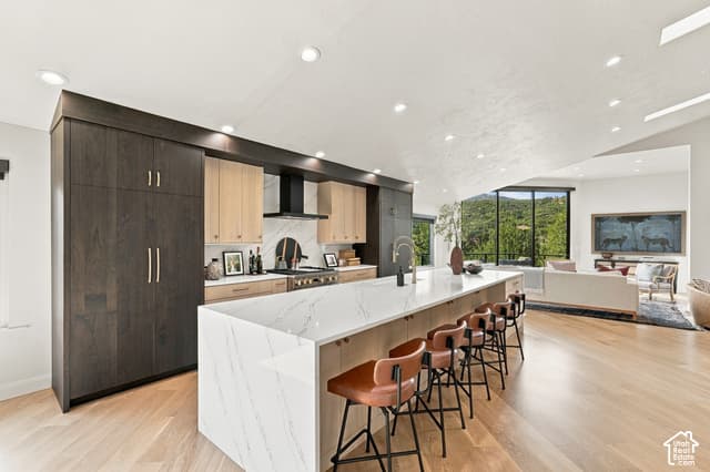 5258 W FRONTIER DR photo 2