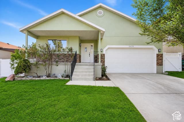 4939 W BERRY CREEK DR