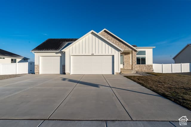 404 E BRODERICK WAY #143