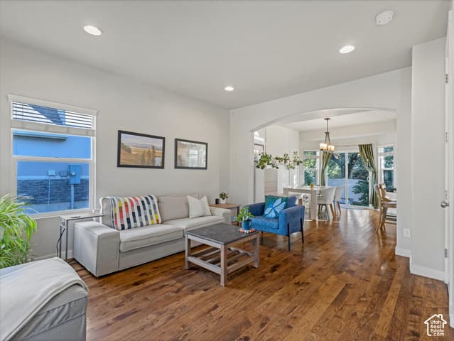 192 E FLICKER DR photo 4