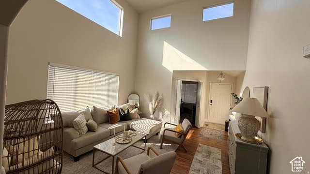109 W NAUTICAL DR photo 3