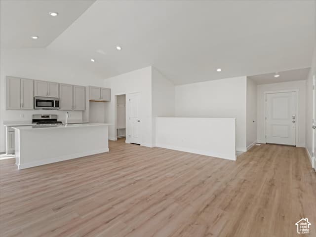 1496 N BERRA BLVD #223 photo 4