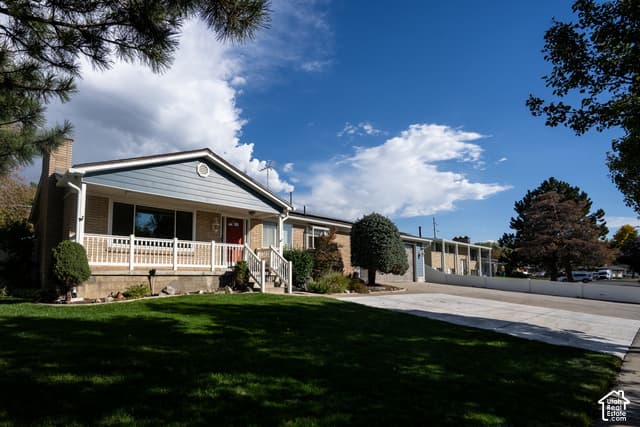8613 S VAQUERO DR