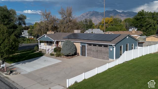 8613 S VAQUERO DR