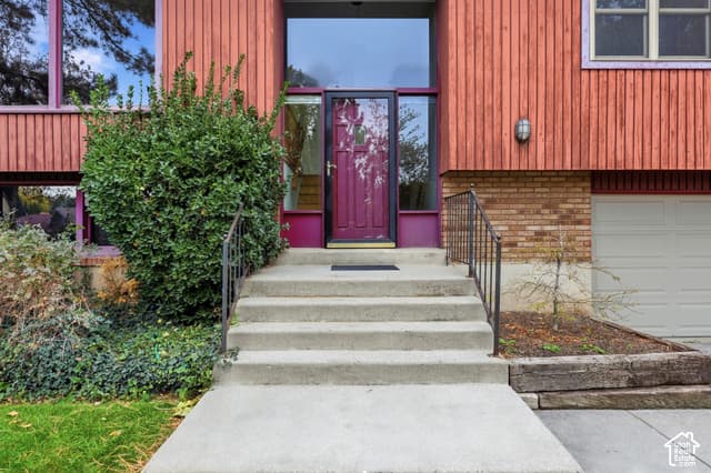 5570 S APPIAN CIR photo 2