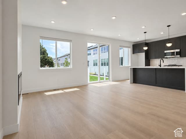 284 E LEGACY TRAIL LN #4 photo 3