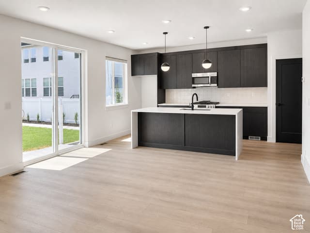 284 E LEGACY TRAIL LN #4 photo 2
