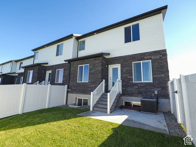 2062 N 25 LN #22 photo 3