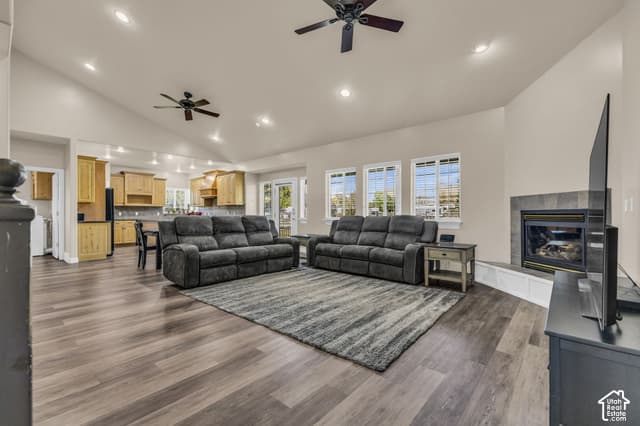 1797 LAKE VIEW photo 4