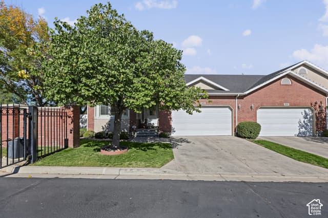 1692 W PEACEFUL VIEW WAY