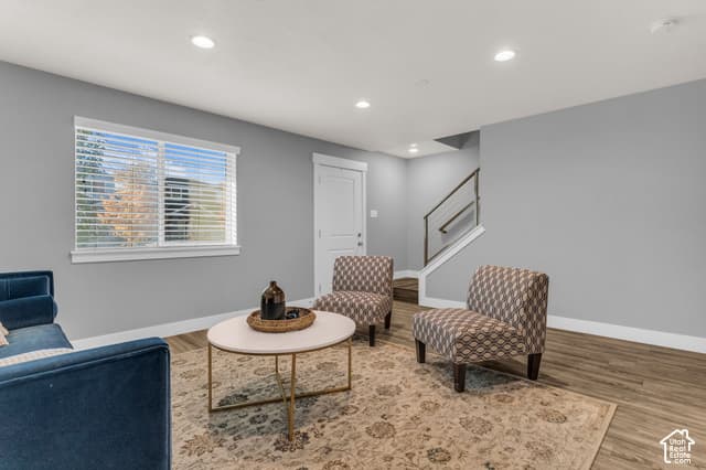 594 W LIFE DR photo 4