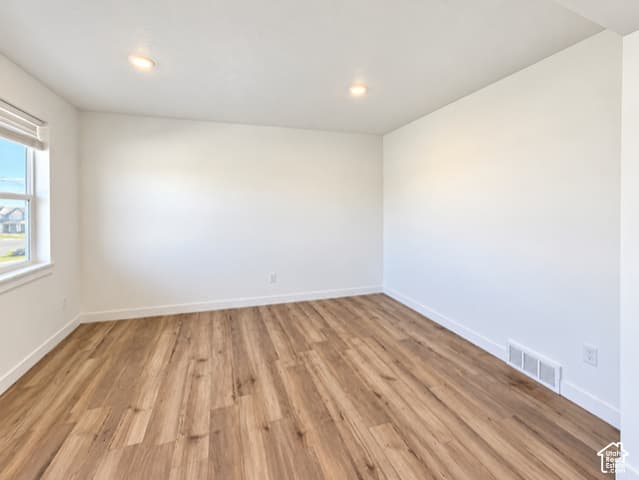 2412 N FERNLEAF DR photo 3