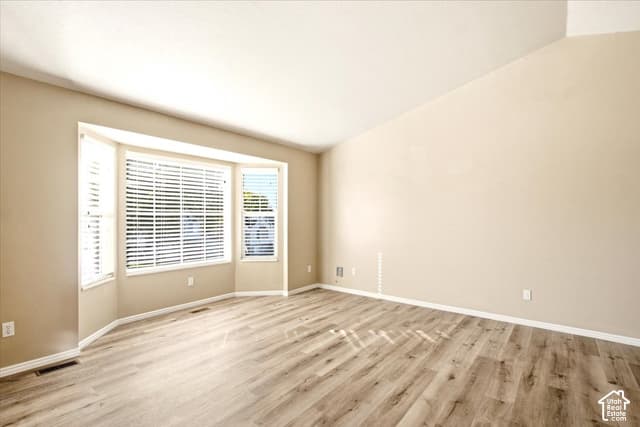 2632 W 4650 S photo 4
