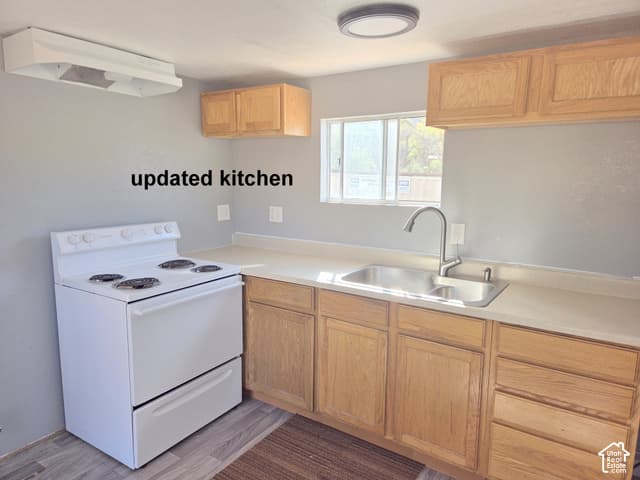 1740 MURPHY LN photo 2