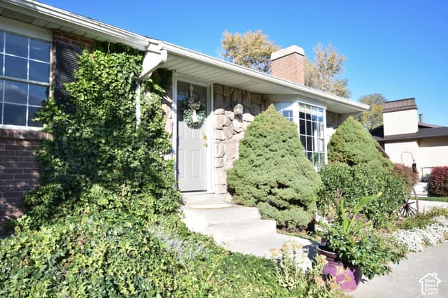 9456 S GARDNERS PL photo 3