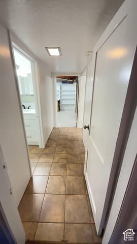 1374 MAPLE DR photo 4