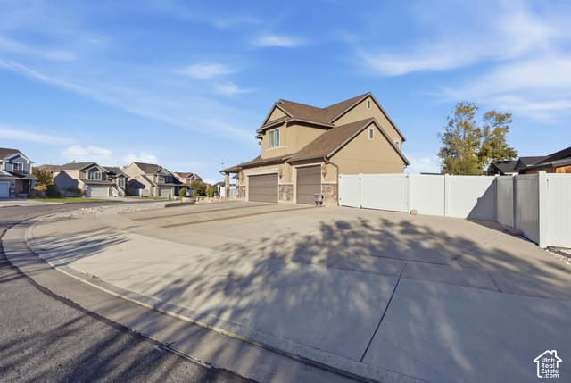363 E BRIGHAM RD photo 3