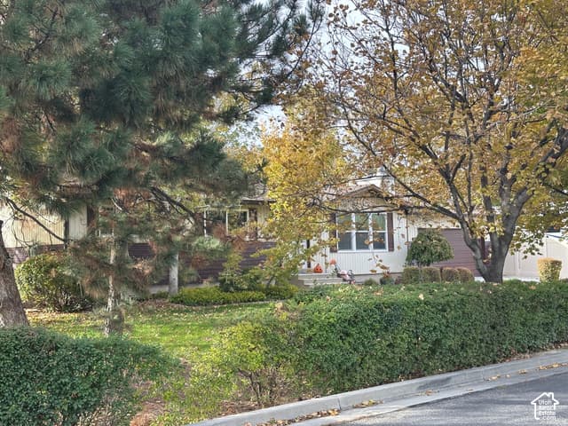 11220 S LUCAS LN photo 2