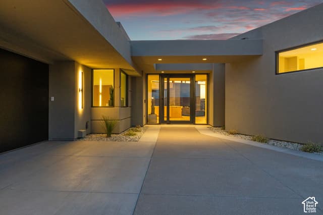 482 E PALO BREA LN photo 4