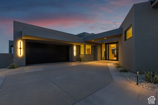 482 E PALO BREA LN photo 3