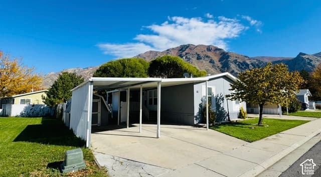 1025 N 300 W #11 photo 3