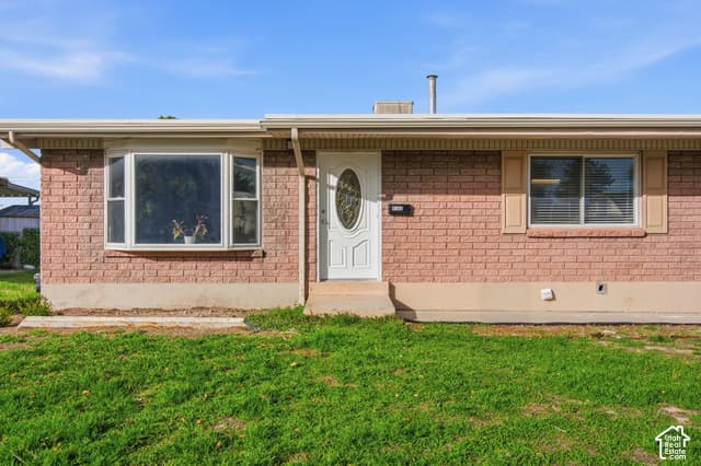 4162 W 4570 S photo 3