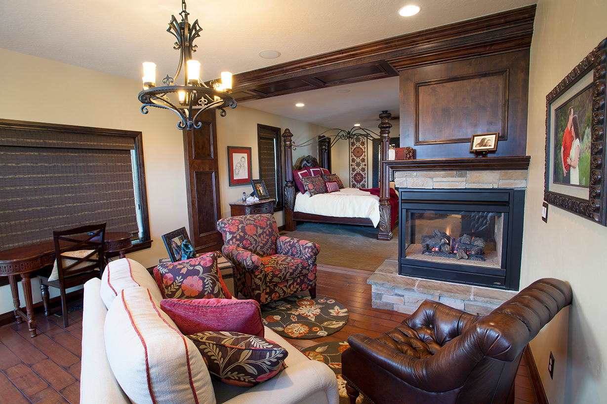 lehicustomhomemasterbedroomsuite Save Thousands With Communnie.