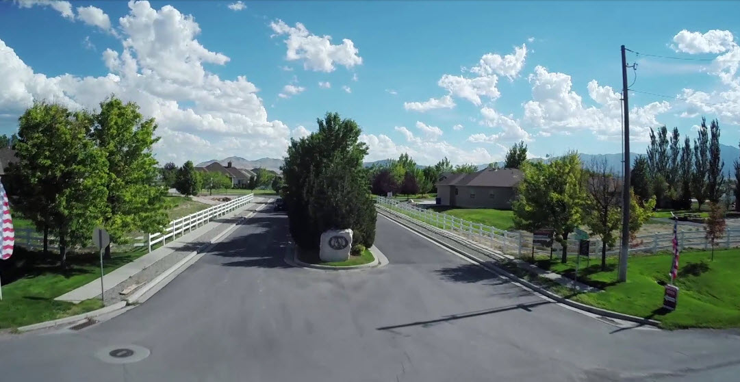 Anderson ranch entramce Save Thousands With Communnie.