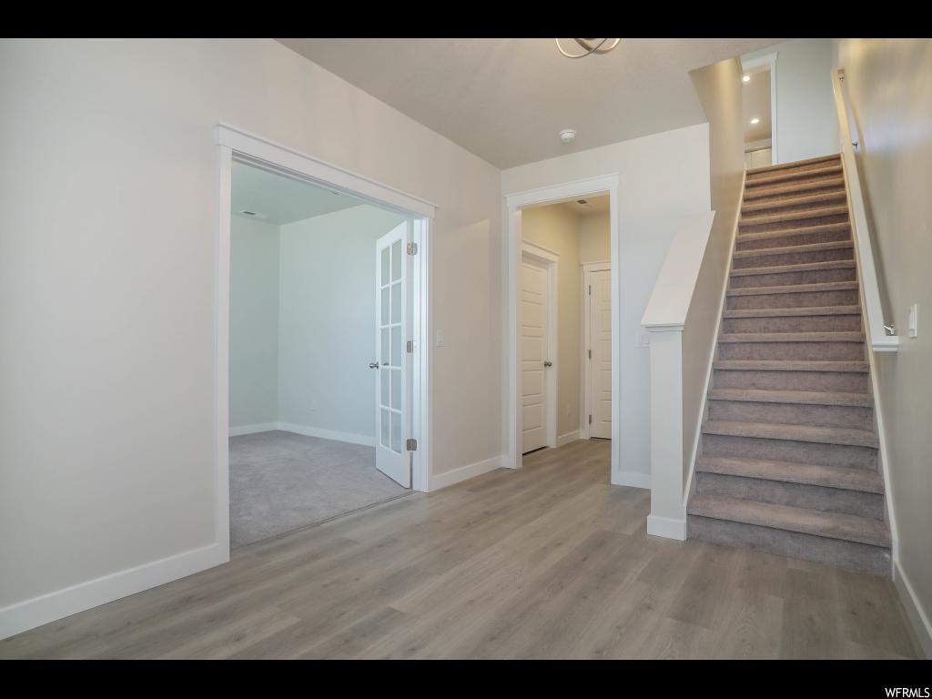 Midtown Townhome Interior -1 | Save Thousands With Communnie.