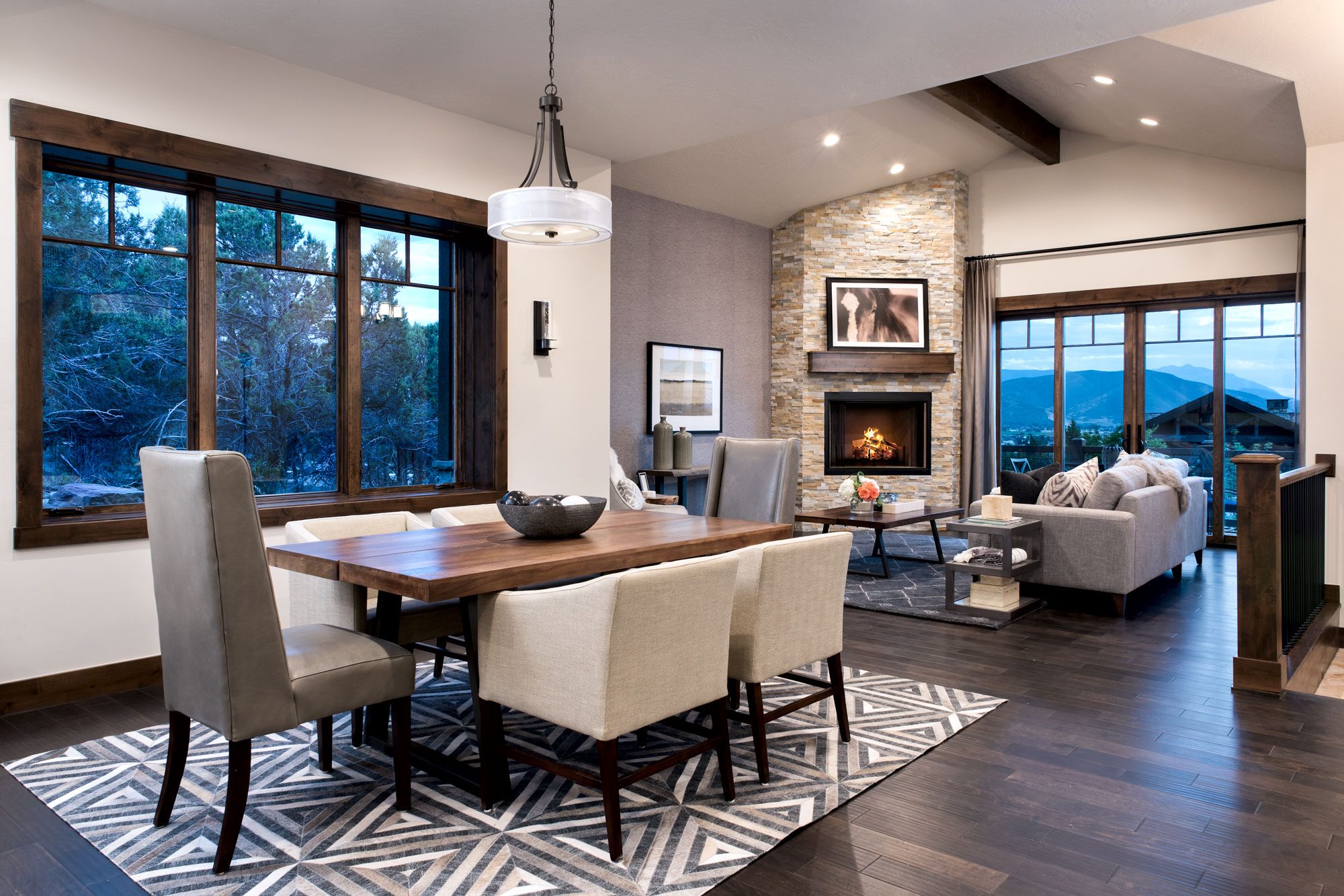 Cottages at Kings Peak 9 Save Thousands With Communnie.